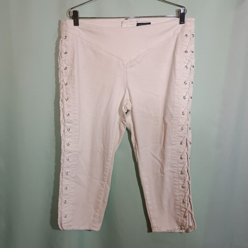 Women’s White Lace-Up Side Capri Pants – Stretch Slim Fit Cropped Pants Size 12